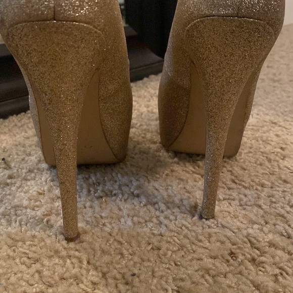 Steve Madden deja vu - Picture 4 of 6